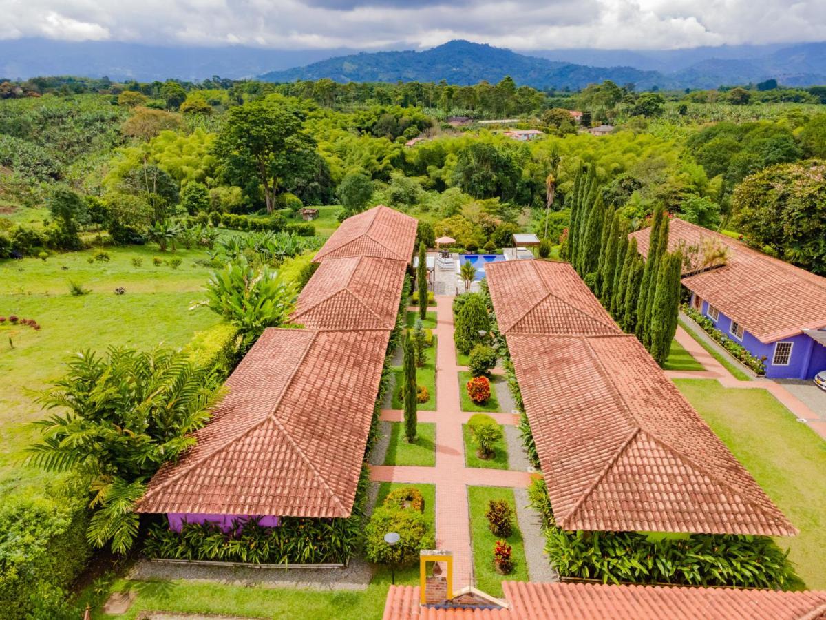 Hotel Campestre Solar De La Luna Albania  外观 照片