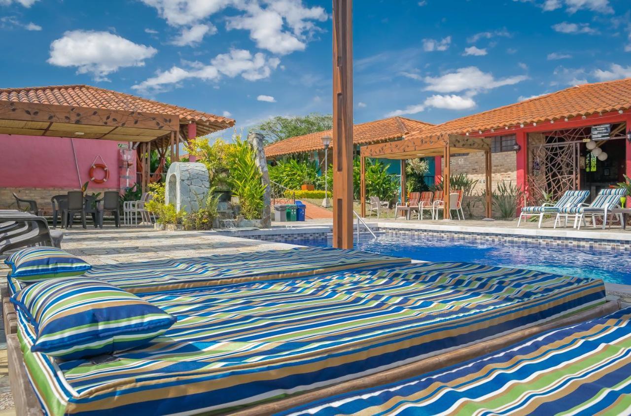 Hotel Campestre Solar De La Luna Albania  外观 照片