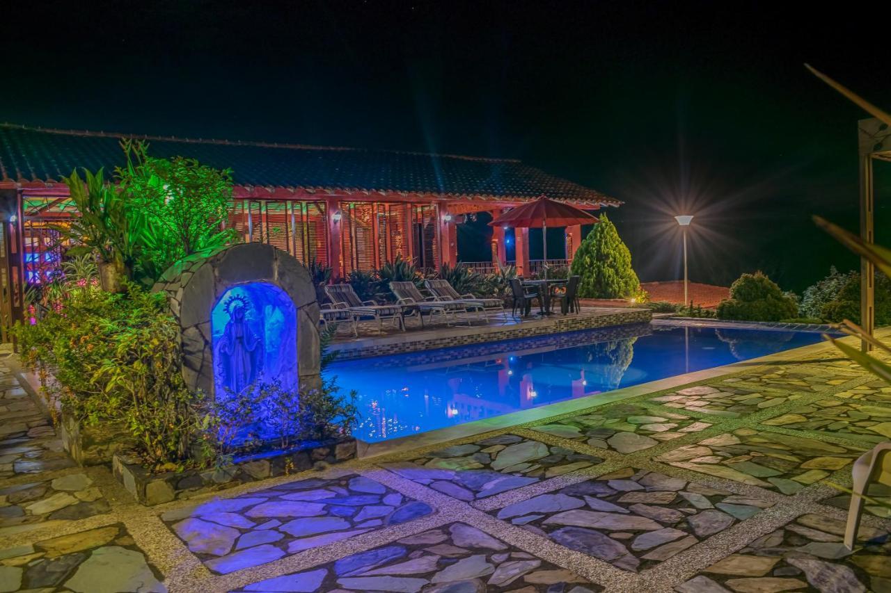 Hotel Campestre Solar De La Luna Albania  外观 照片